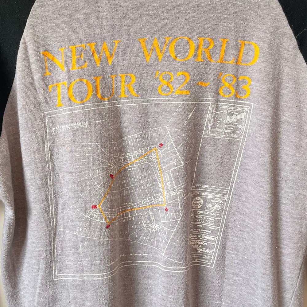 1982 RUSH New World Tour Raglan - Picture 2 of 4
